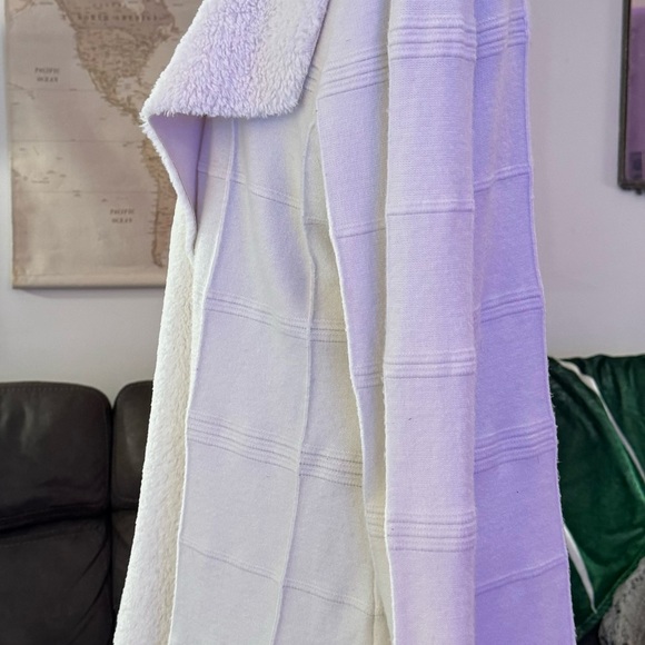 BEAUTIFUL WINTER WHITE FAUX SHERPA COLLAR CATO CARDIGAN 🤍 - Picture 3 of 7